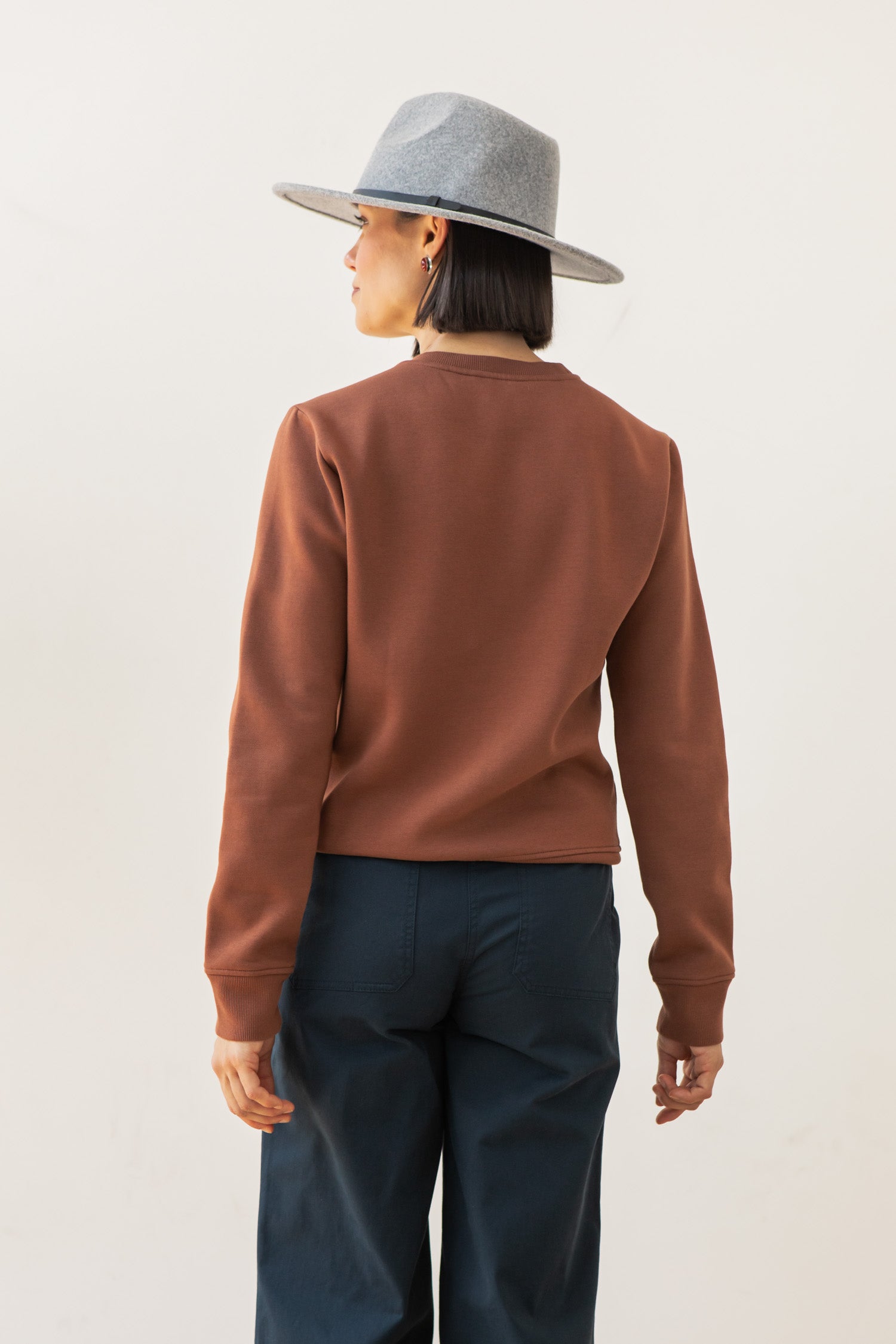 Bailey Crew Sweatshirt / Burnt Umber