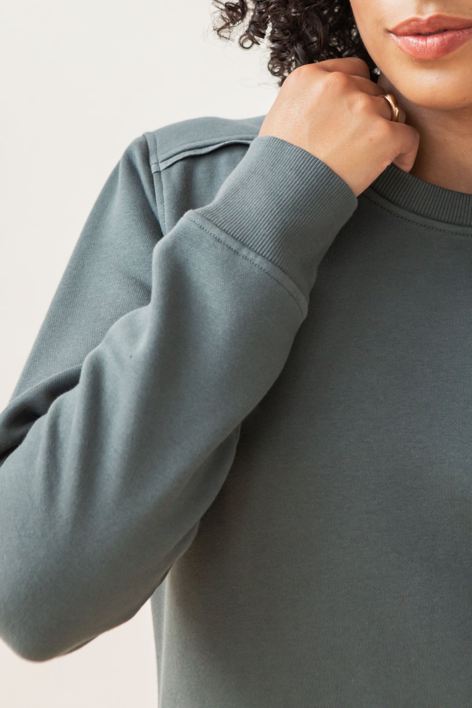 Bailey Crew Sweatshirt / Slate