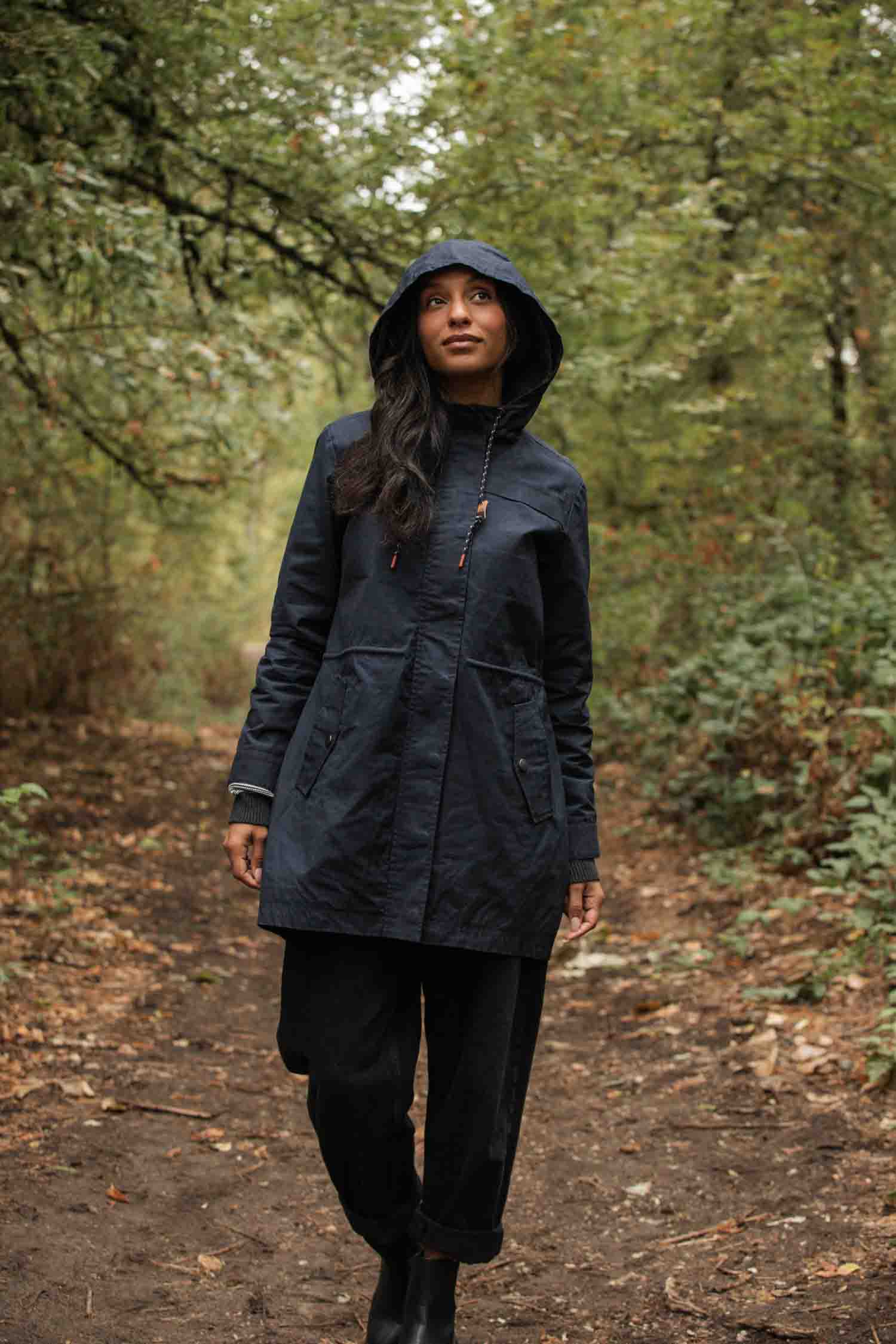 Briar Jacket / Navy Waxed Canvas