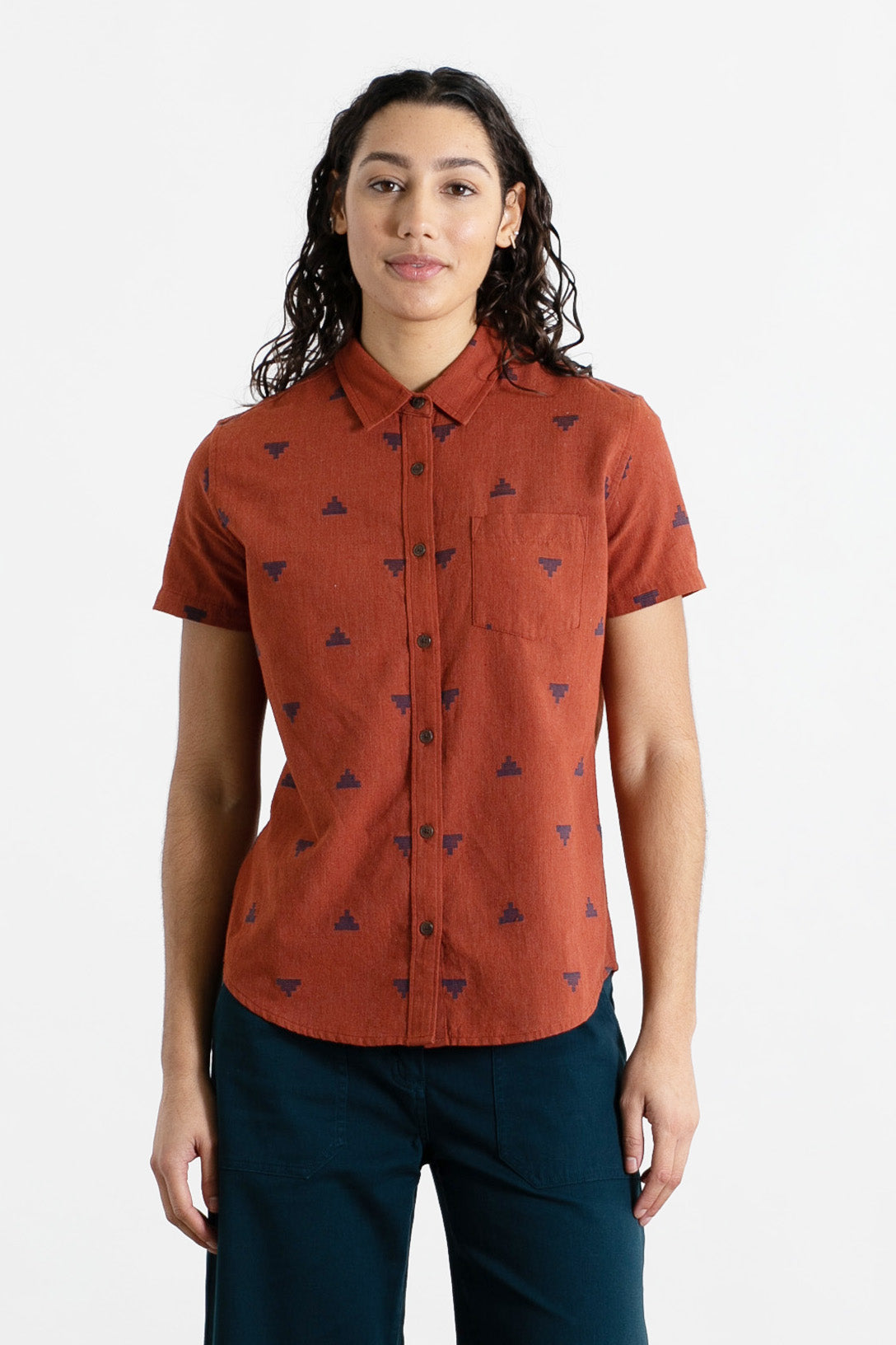 Lana Shirt / Rust Fil-Coupe Pyramids