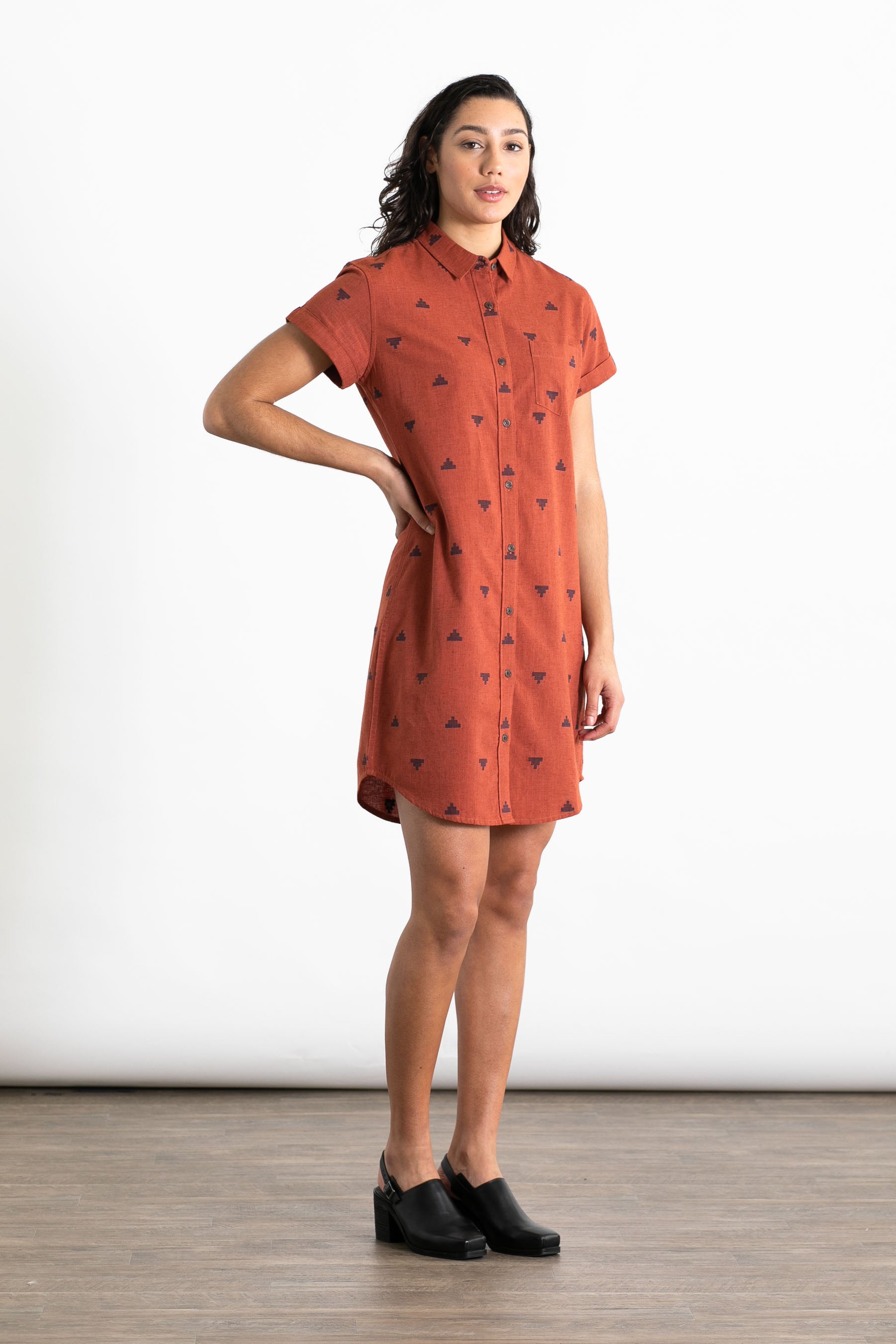 Loren Shirt Dress / Rust Fil-Coupé Pyramids