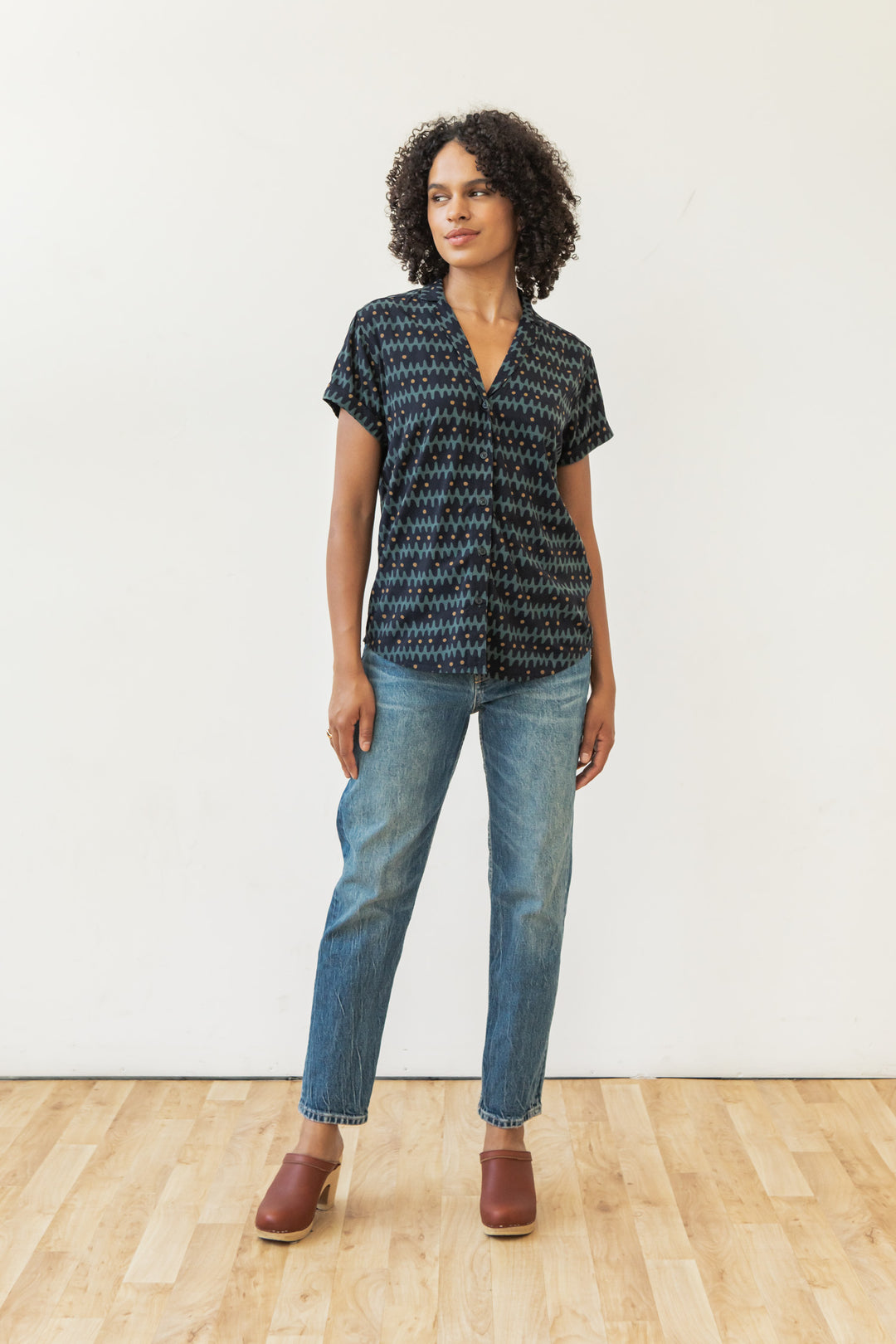 Fishbones Clogs Innes Shirt / Fishbone Ink – Bridge & Burn