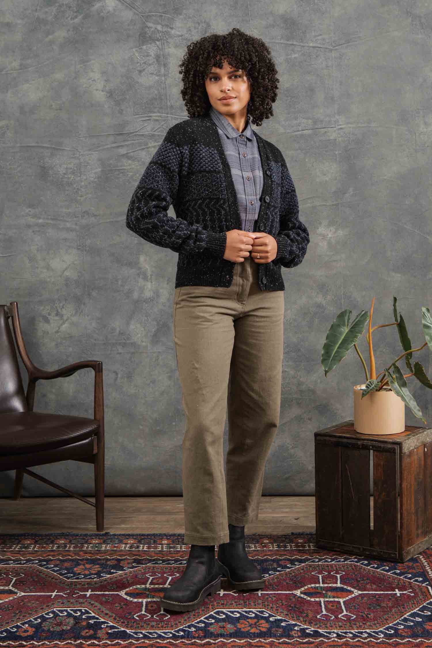 Juneau Cardigan / Midnight Tweed