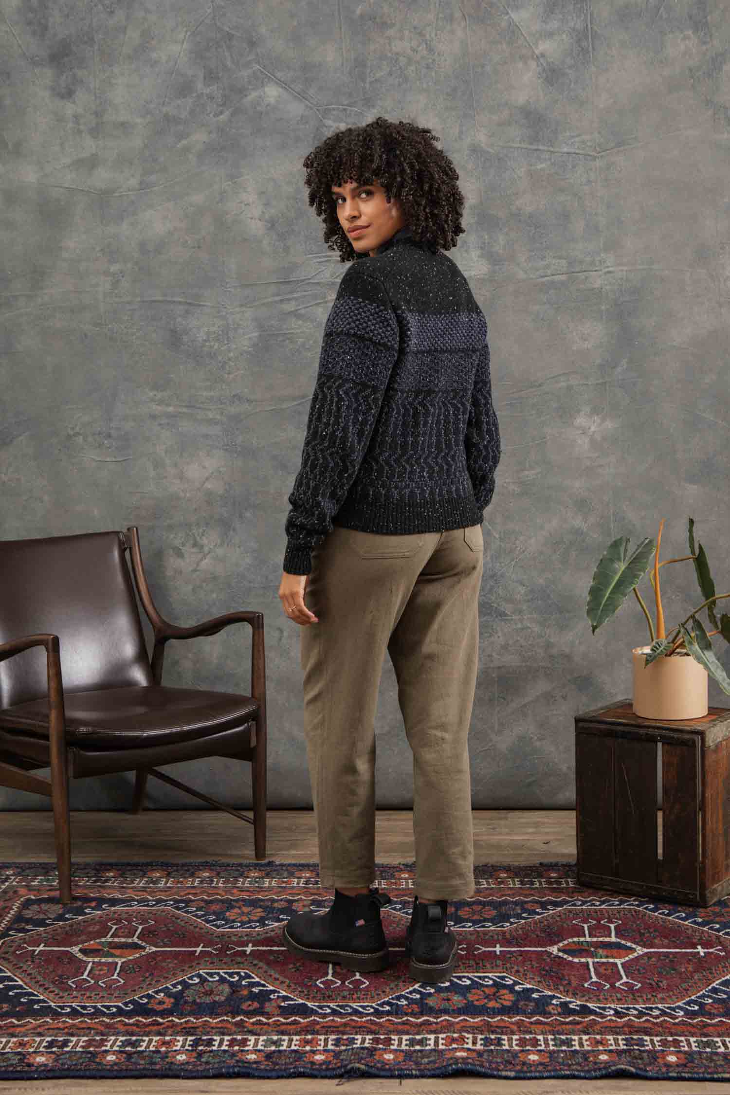 Juneau Cardigan / Midnight Tweed