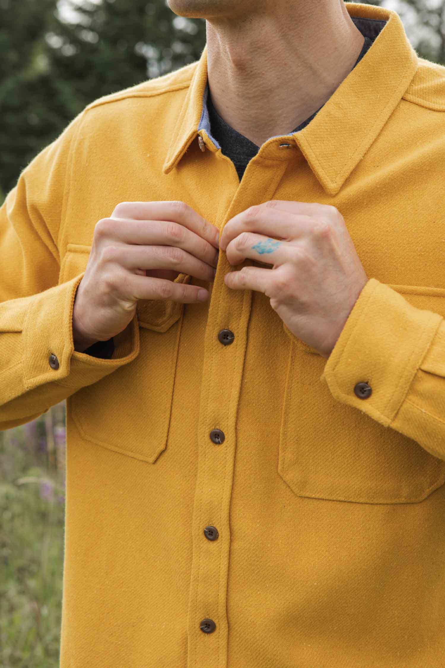 Pointer Overshirt / Antique Gold