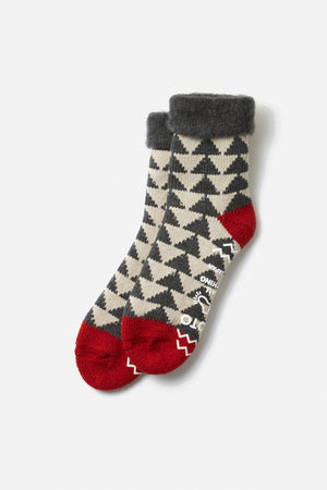 RoToTo Comfy Room Sankaku Socks in Charcoal Red feature a black and beige triangle pattern, dark gray fuzzy cuffs, and solid red toes and heels. These chunky RoToTo slipper socks are designed for comfort and warmth.