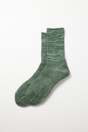 A pair of RoToTo Washi Pile Crew Socks in D. Green, featuring a heathered mid-calf design, made in Japan by RoToTo and shown side by side on a plain white background.