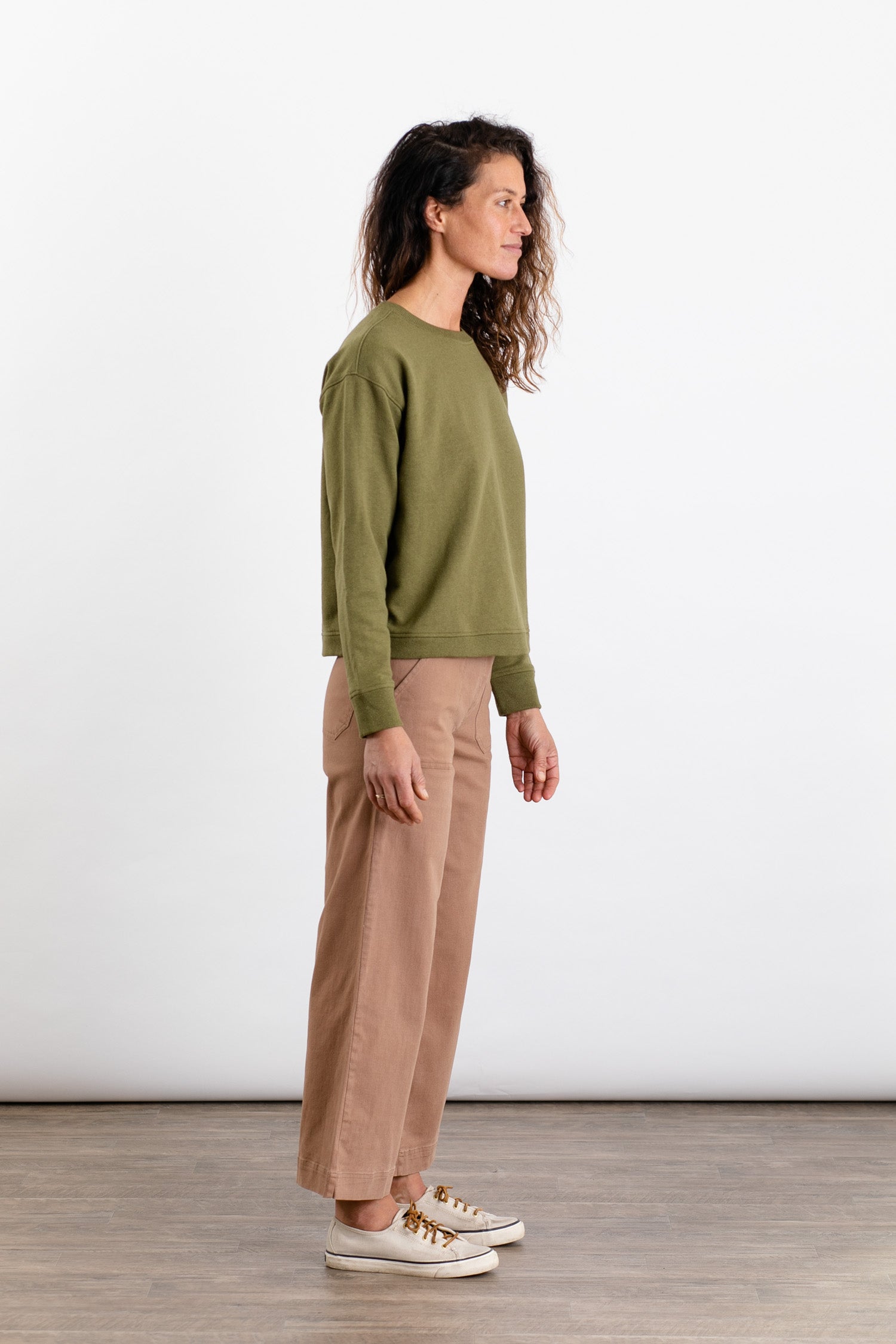 Hawthorne Boxy Crew Sweatshirt / Olive